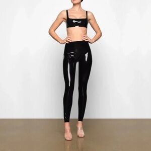 Skims Women's Size Large Black Onyx Stretch Vinyl Wet Look Legging Lightweight